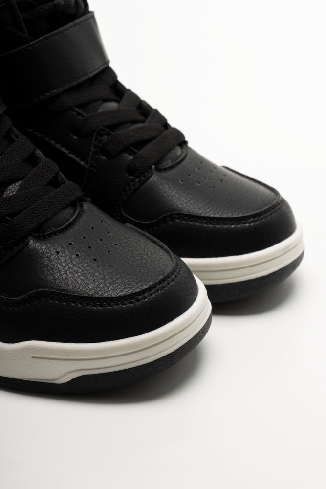 Hightop Sneakers Black (2)