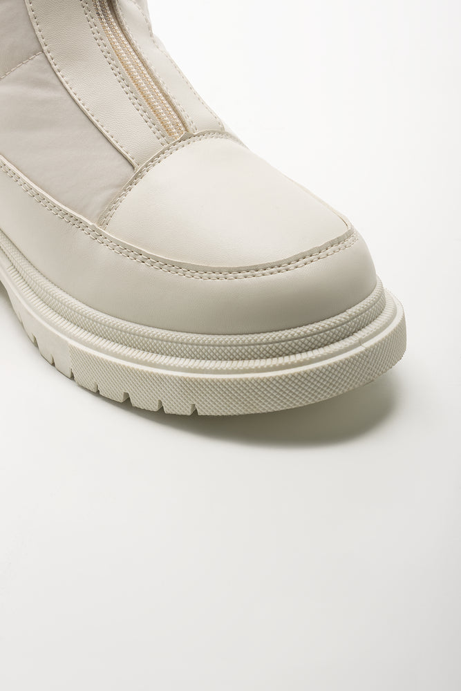 Boots Cream (2)