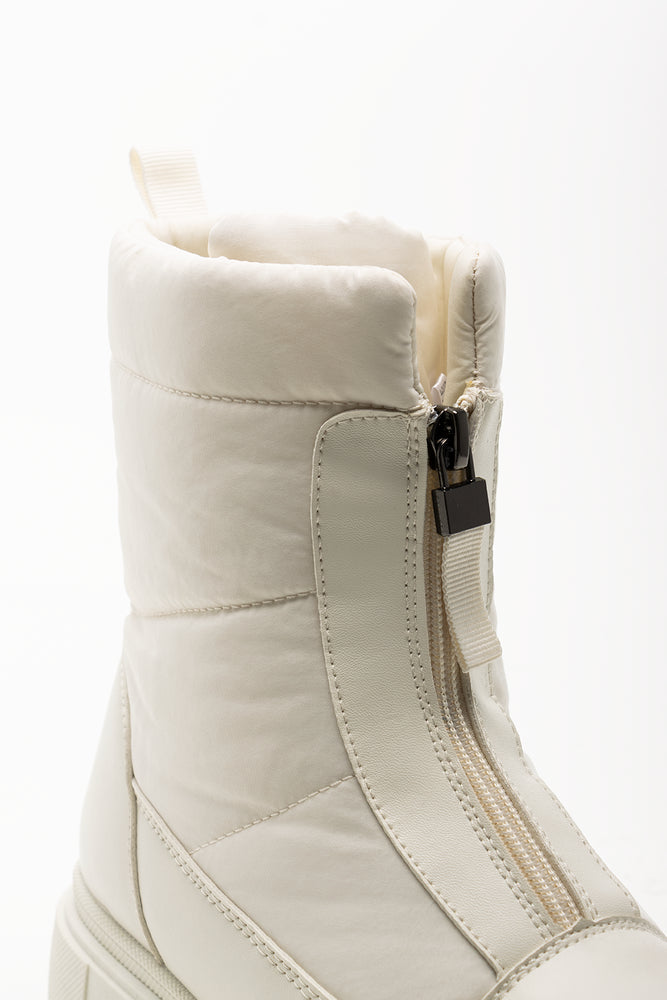 Boots Cream (3)