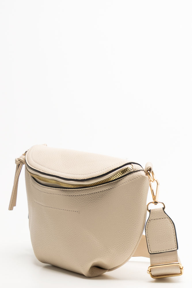 Crossbody Moon Bag Cream (1)