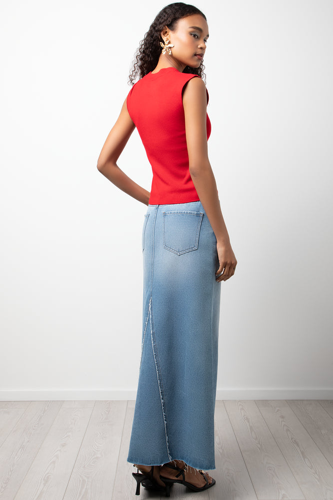 Sleeveless Vest With Broach Red (2)