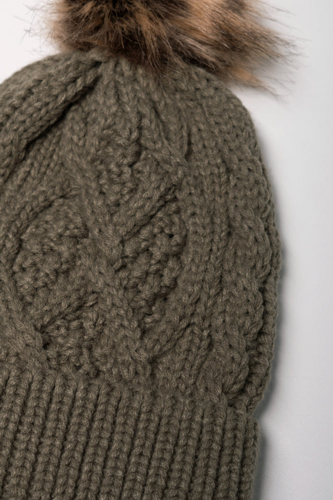 Faux Fur Pom Pom Chunky Knit Beanie Green