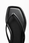 Thong Mule Sandal Black (4)