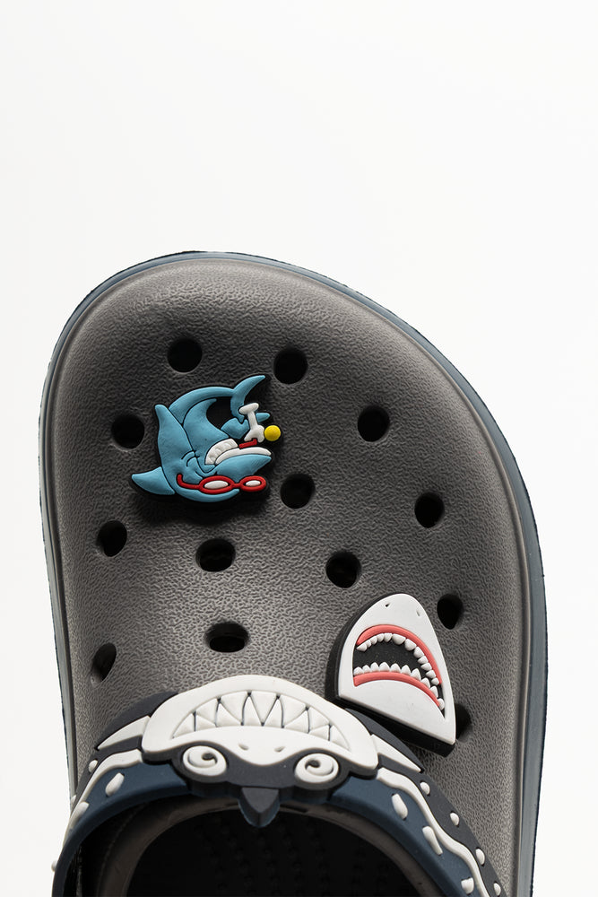 Shark Clogs Dark Grey (4)