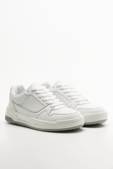 Skate Sneakers White