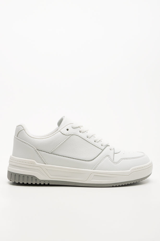 Skate Sneakers White