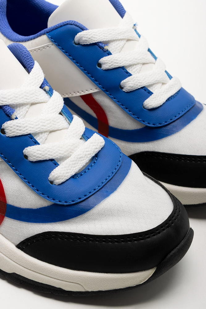 Trainer White (2)