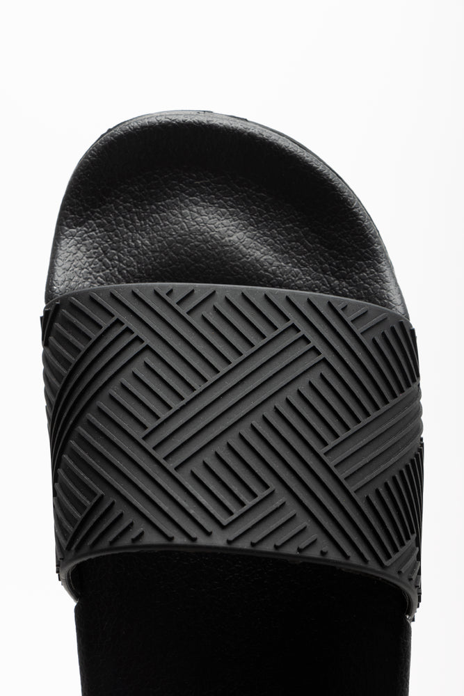 Slide Black (4)