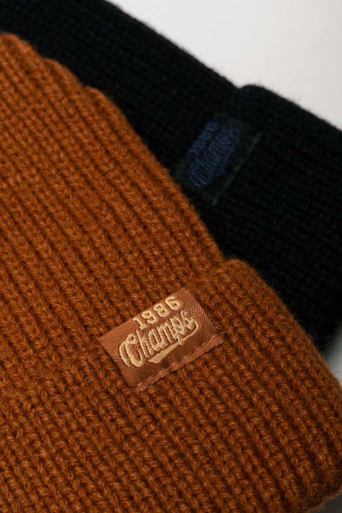2 Pack Beanies Brown And Black