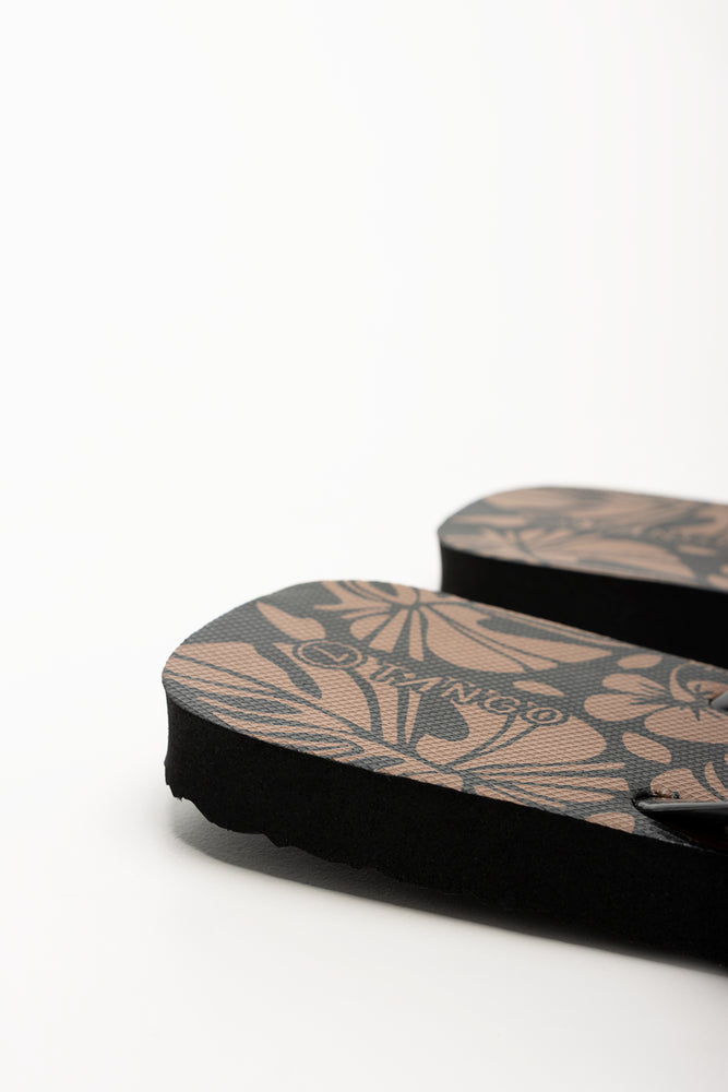 Printed Flip Flops Black (3)