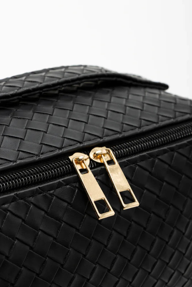 Plaited Toiletry Bag Black (3)