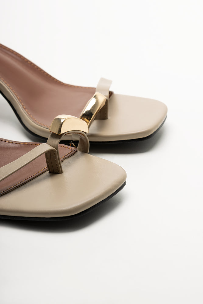 Toe Loop Heel Sandals Natural (2)