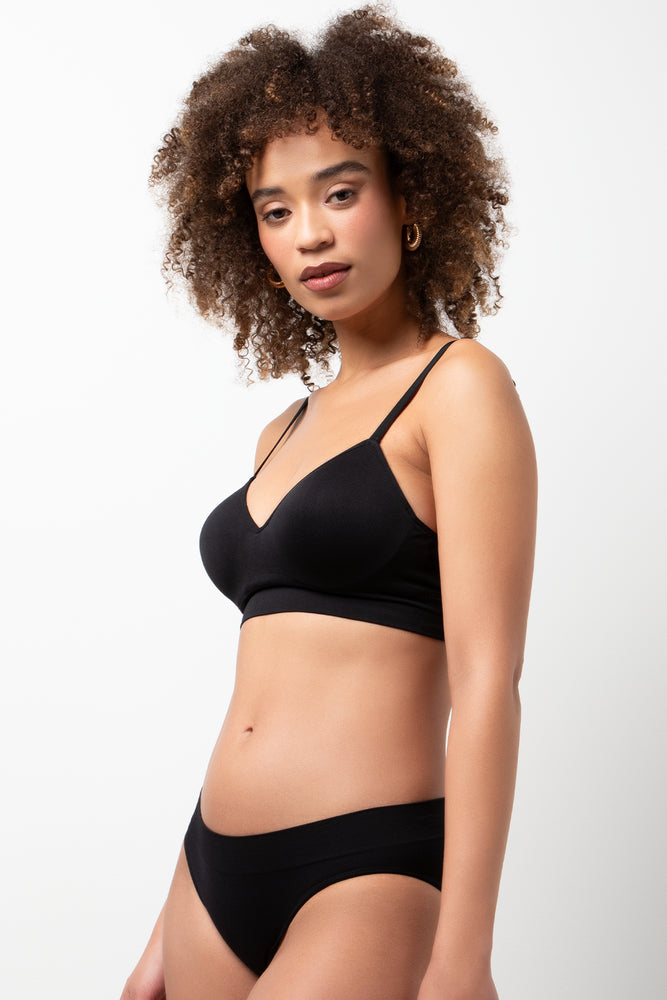3 Pack Seamfree Bikini Panties Black And Grey (2)