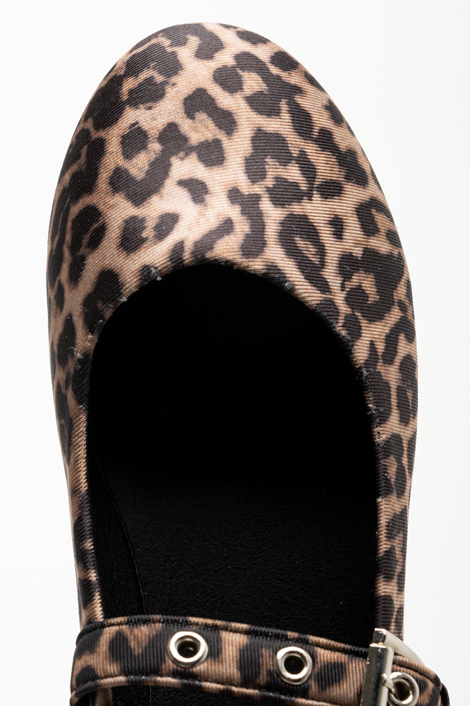 Leopard Print Mary -Jane Pump (4)