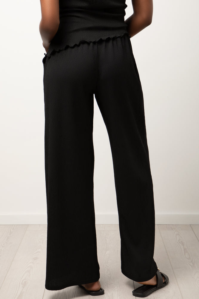 Crinkle Pants Black (2)