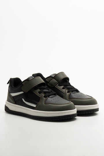 Skate Sneakers Black