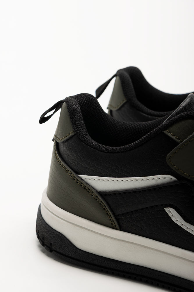 Skate Sneakers Black (3)