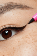 Essence Line It Like A Pro! Liner 01 (2)