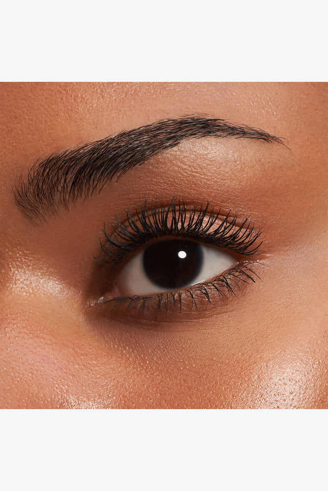 Essence I Love Extreme Crazy Volume Waterproof Mascara (2)