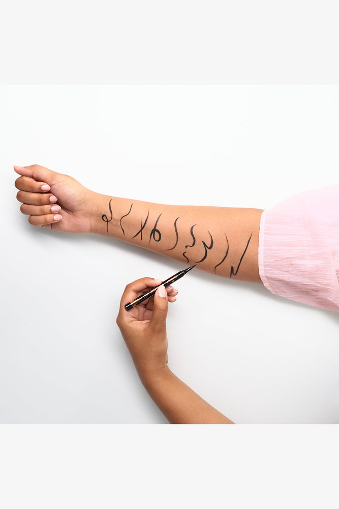Essence Eyeliner Pen Extra Long Lasting 010 (1)