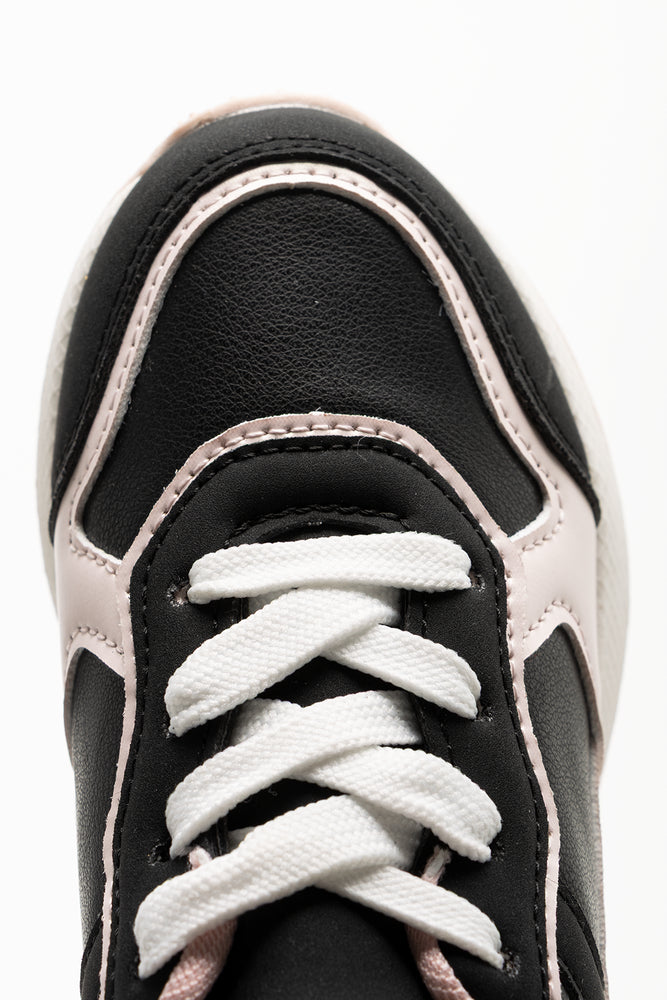 Trainers Black (4)