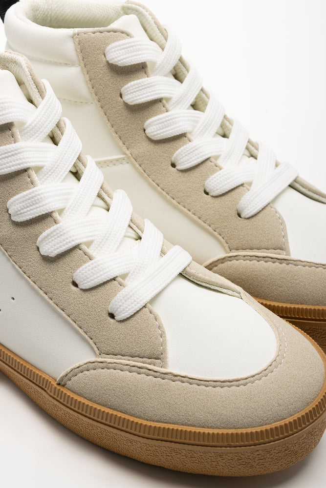 HighTop Sneakers White (2)