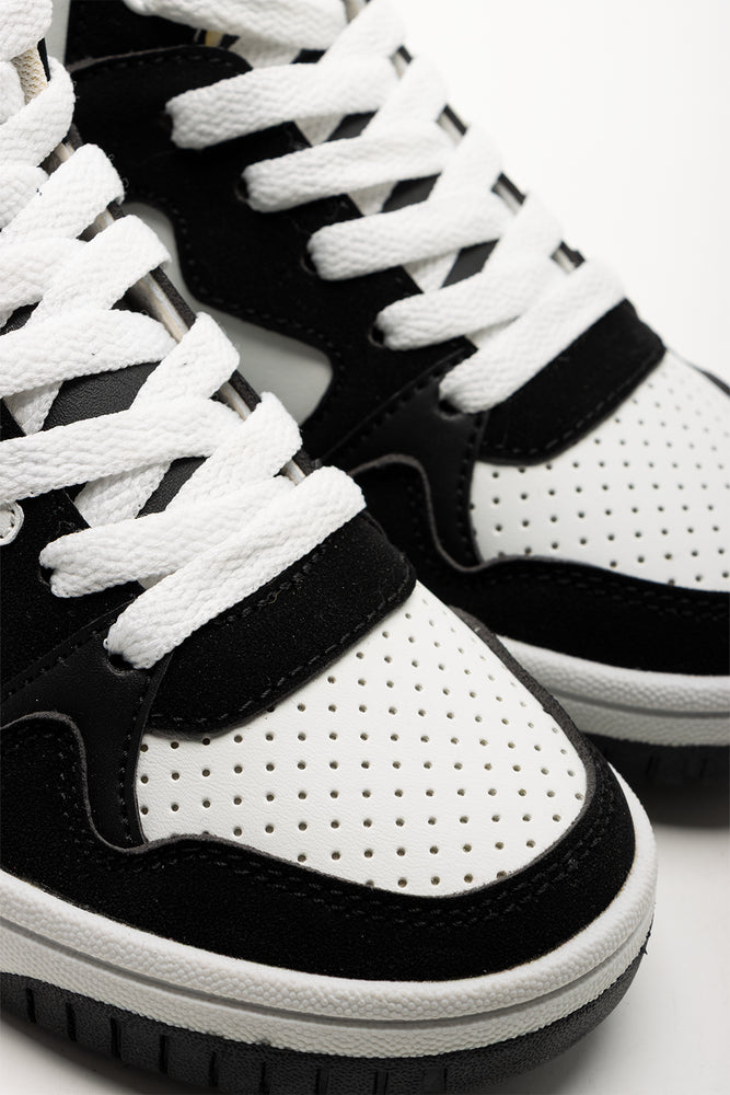 High Top Sneakers Black And White (2)