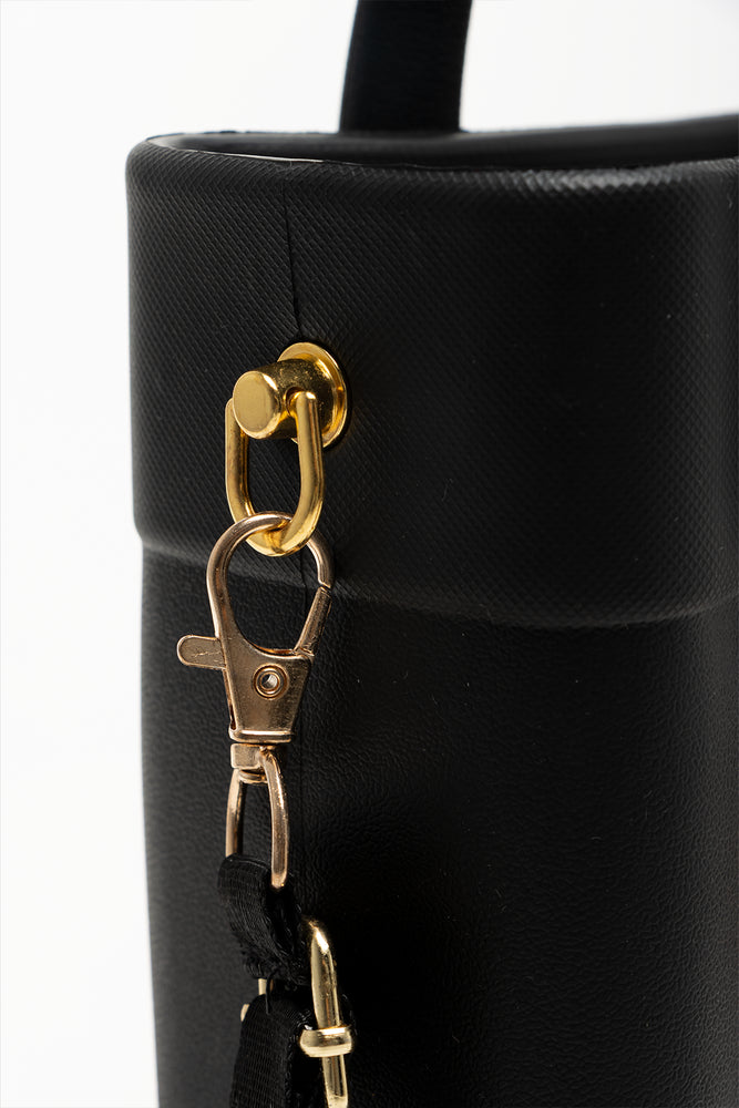 Moulded Food Bag Black (4)