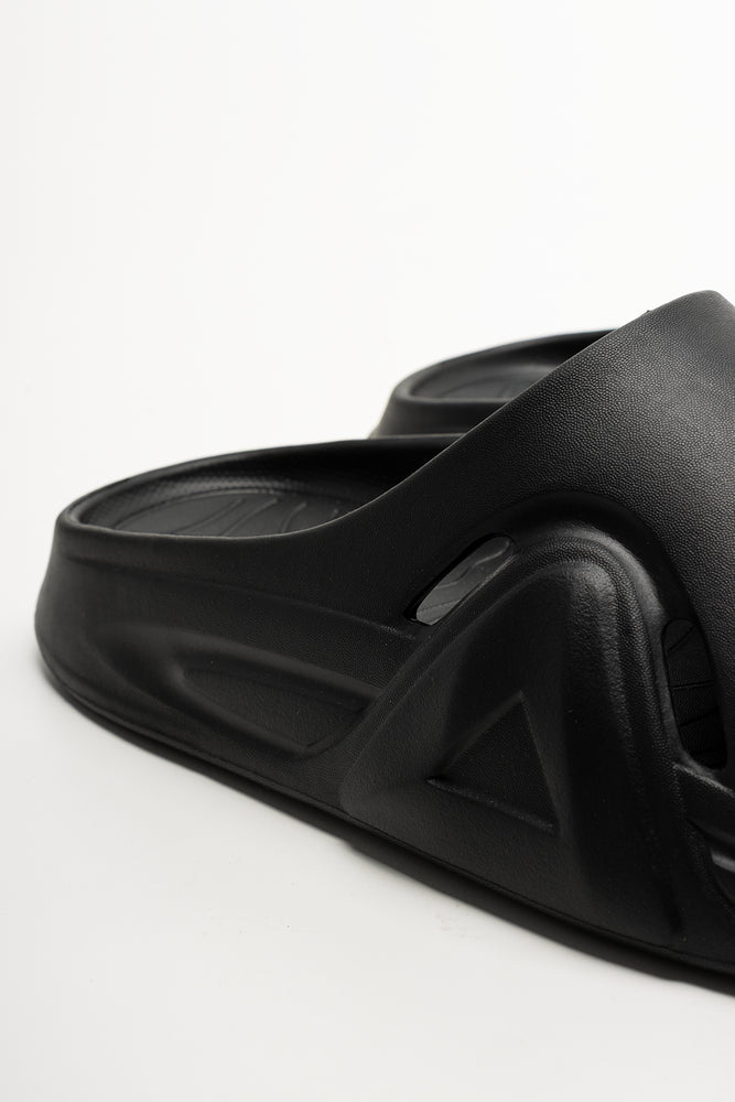 Moulded Triangle Slides Black (3)