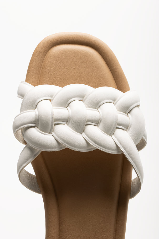 Puffy Linked Mule Sandals White (4)