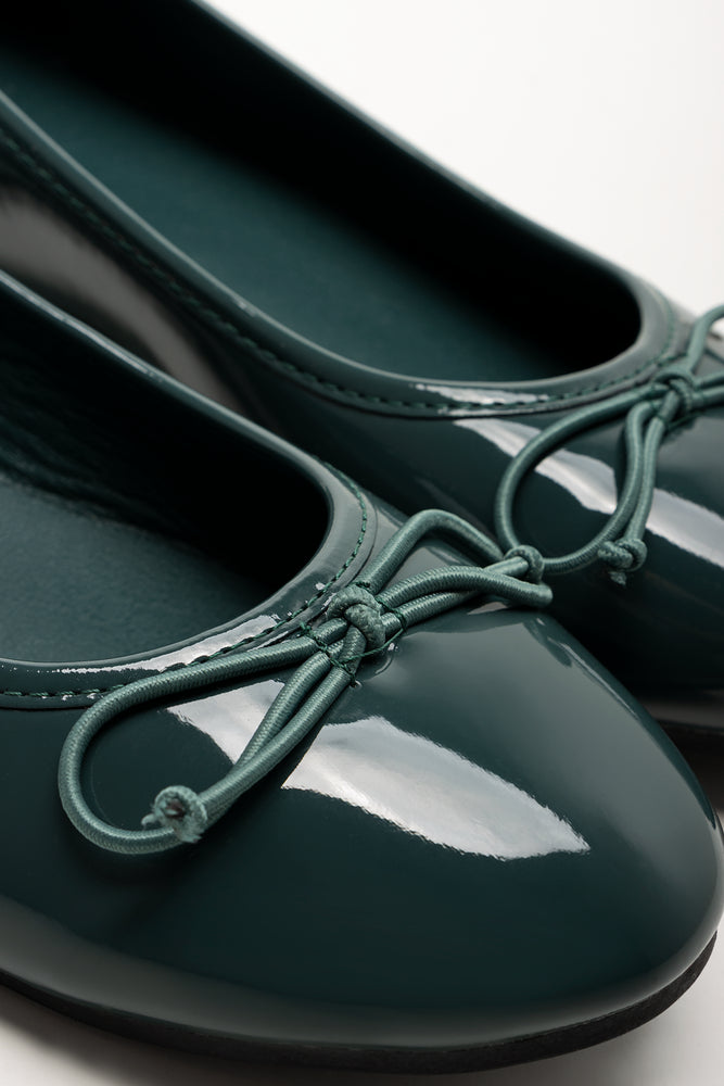 Almond Pumps Green (2)