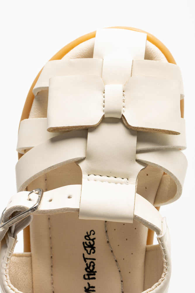 Closed Toe Sandals White (4)