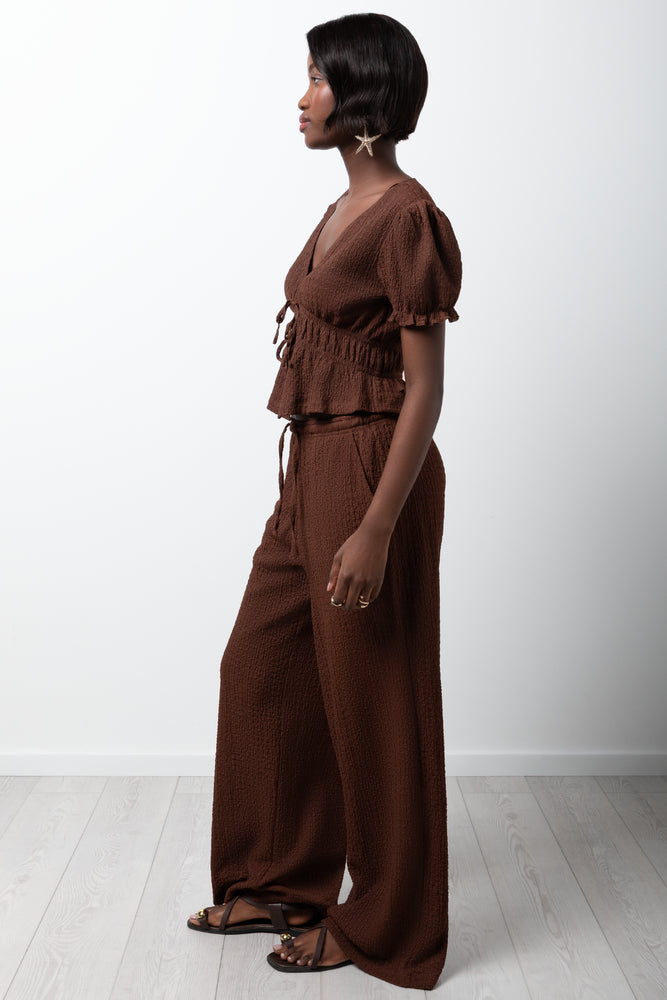 Short Puff Sleeve Bubble Knit Top Brown