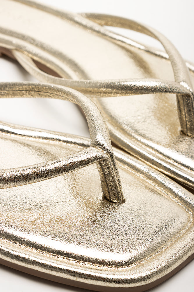 Thong Mule Sandals Gold (2)