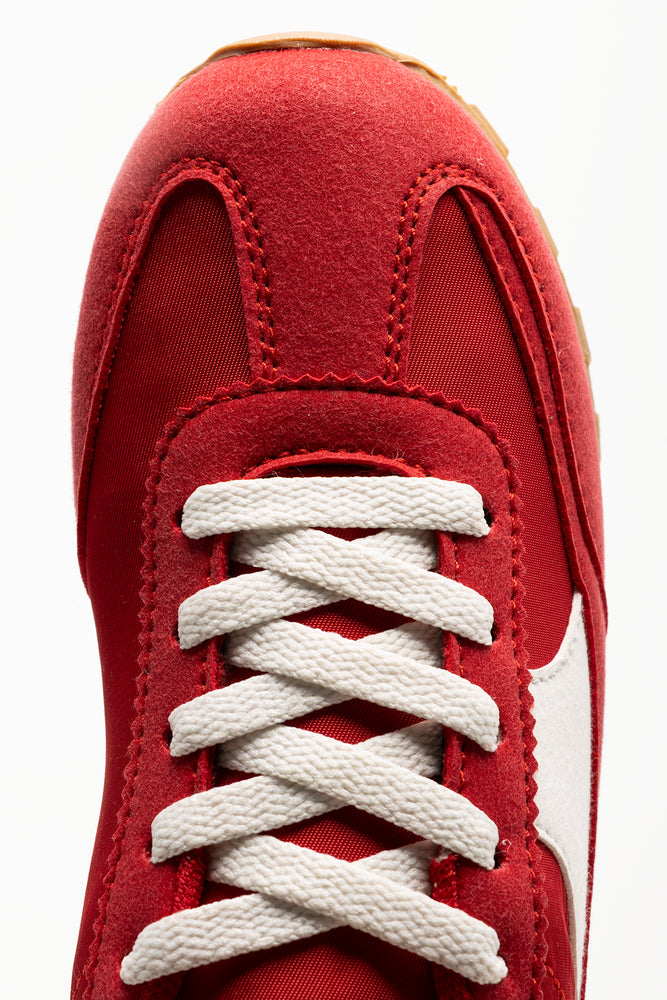 Retro Trainers Red (4)