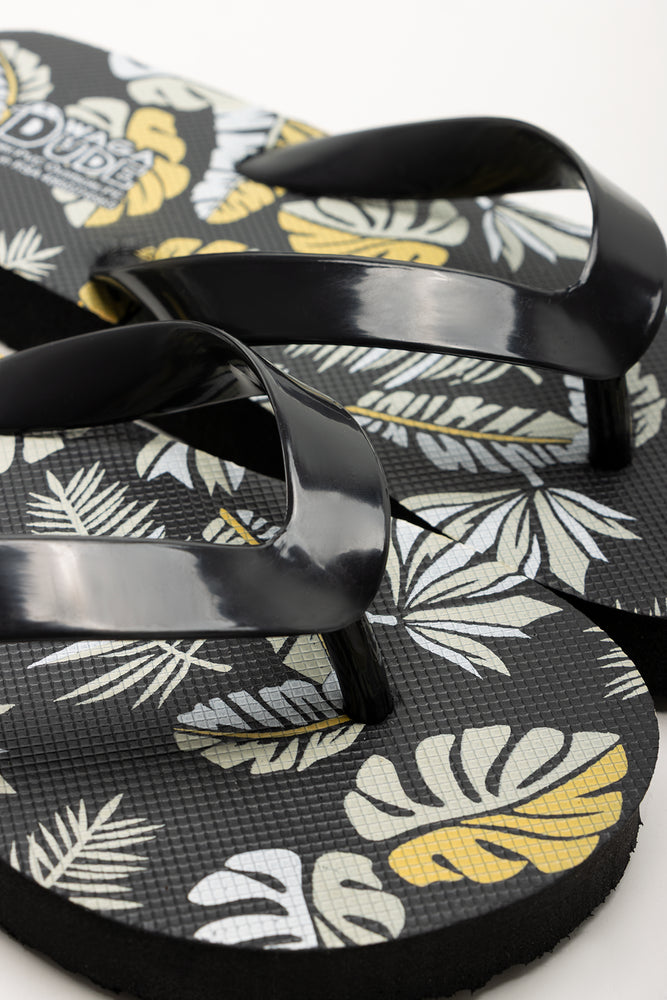 Leaf Flip Flops Black (2)