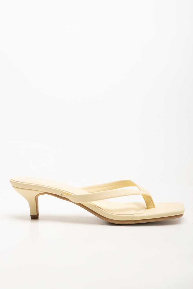 Thong Heels Yellow (1)