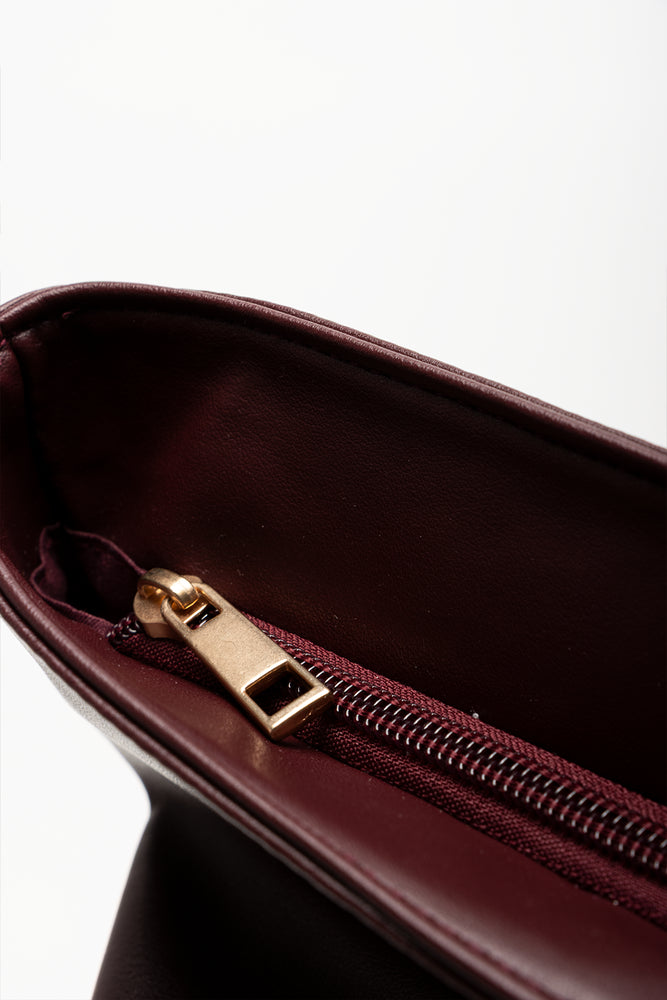Patent Tote Bag Burgundy (4)