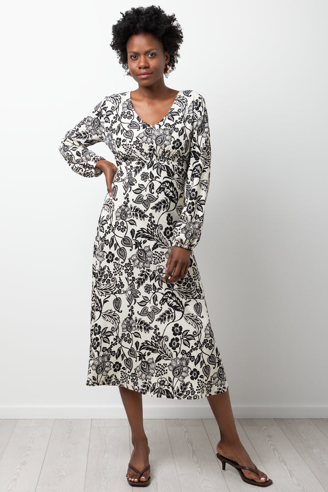 Paisley Crinkle Dress Black And White | Dresses & Jumpsuits | Ackermans Paisley Crinkle Dress Black And White | Dresses & Jumpsuits | Ackermans