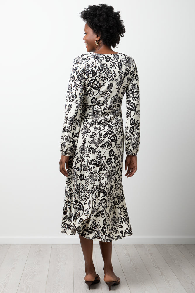 Paisley Crinkle Dress Black And White (2)