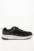 Trainers Black (1)