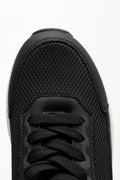 Trainers Black (4)