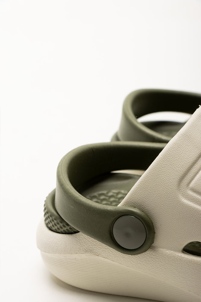 Clogs With Charms Cream (3)