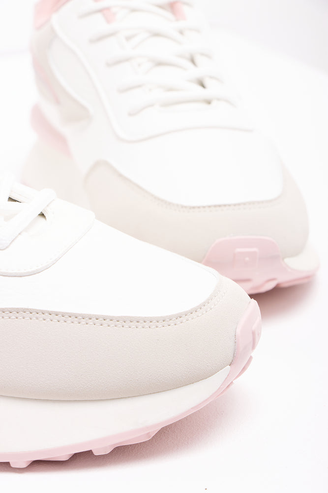 Trainers Cream (2)