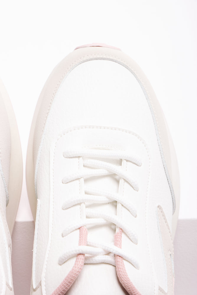 Trainers Cream (4)