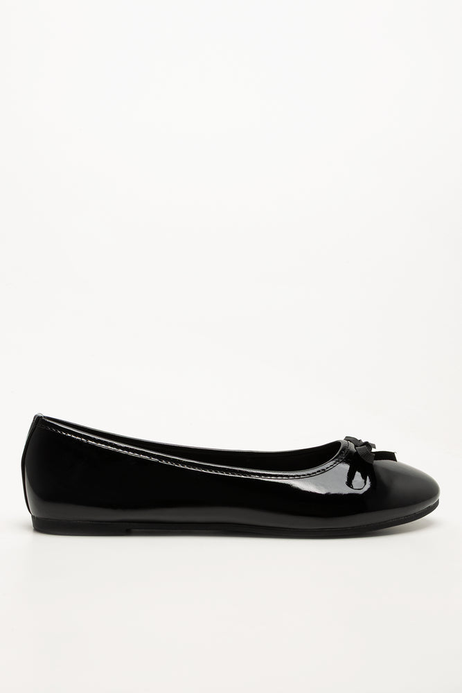 Patent Almond Toe Pump Black