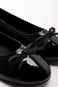 Patent Almond Toe Pump Black (2)