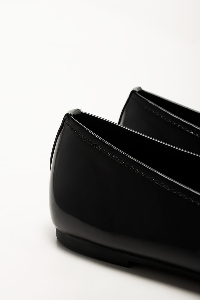 Patent Almond Toe Pump Black (3)