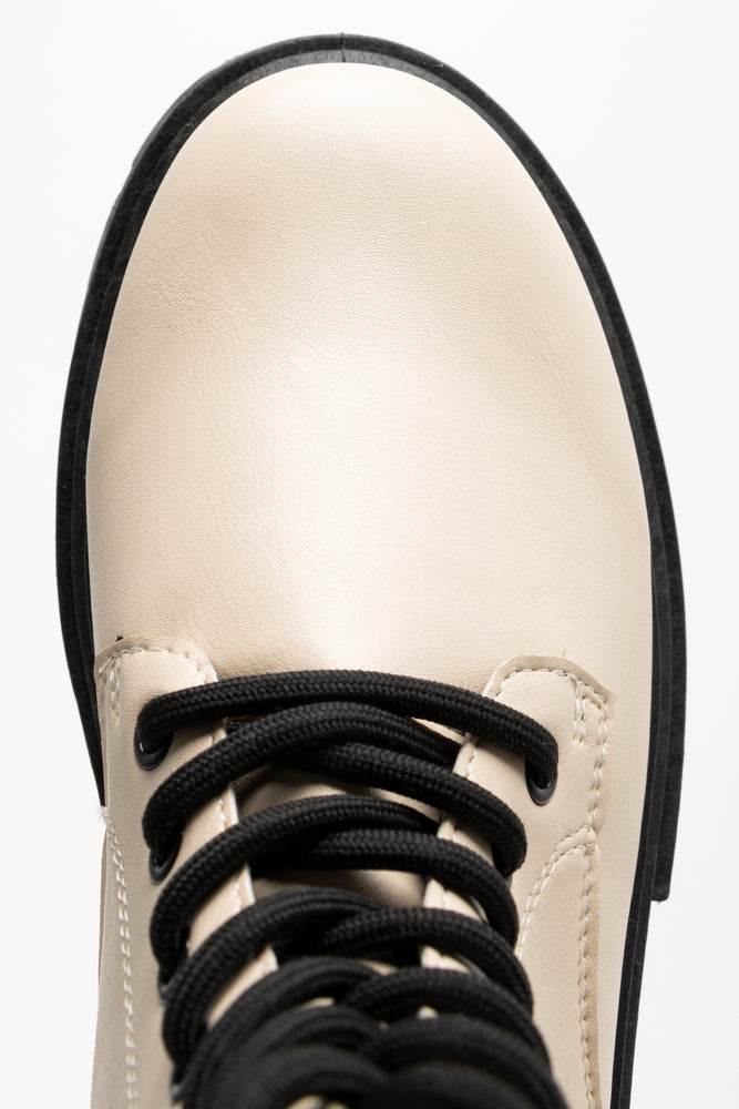 Lace Up Boots Natural (4)