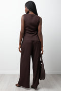 Sleeveless Crinkle Top Brown (2)